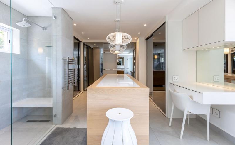 4 Bedroom Property for Sale in Llandudno Western Cape